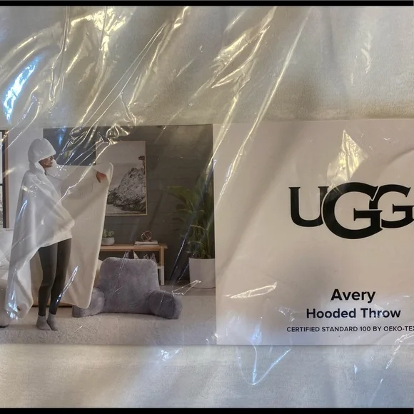 ugg avery hooded throw blanket in snow